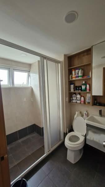 Kondominium untuk Dijual di Casa Desa - Alex Lew - Bathroom - PropertyGuru.com.my