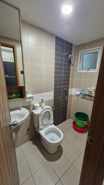 Kondominium untuk Dijual di Casa Desa - Alex Lew - Bathroom - PropertyGuru.com.my