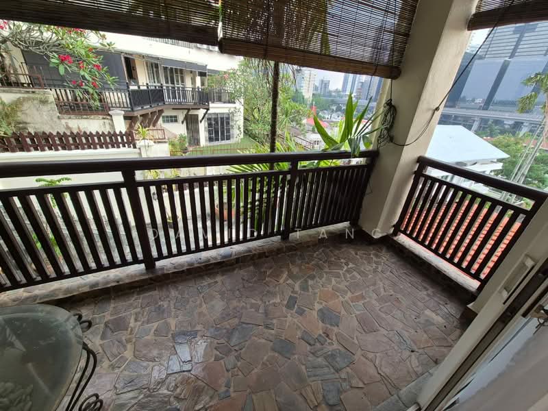 Rumah Berkembar untuk Disewa di Damansara Heights (Damansara Heights) - David Tang - Balcony - PropertyGuru.com.my
