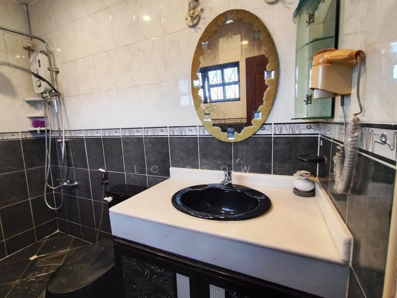 Rumah Banglo untuk Dijual di Petaling Jaya (Selangor) - LC Seow - Bathroom - PropertyGuru.com.my