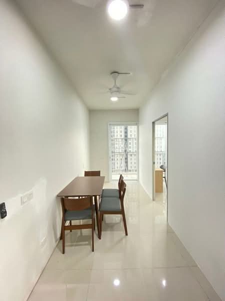 Kondominium untuk Disewa di Verdi Eco-Dominiums - Molly Cha - Corridor - PropertyGuru.com.my