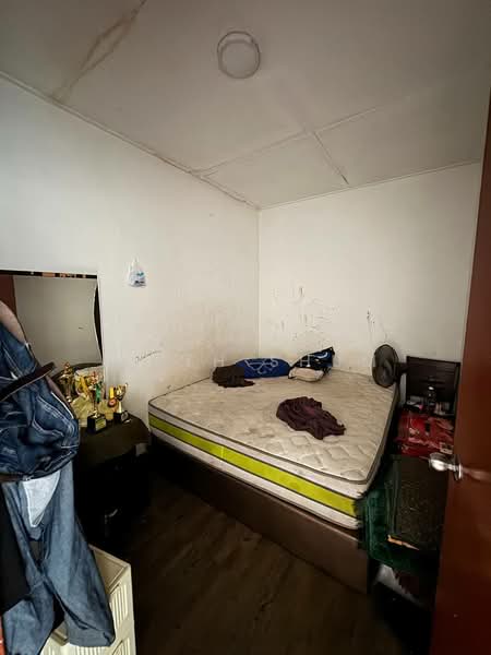 Rumah Teres untuk Dijual di Taman Damai Jaya (Skudai) - Keith Shum - Bedroom - PropertyGuru.com.my