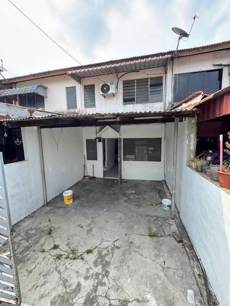 Rumah Teres untuk Dijual di Taman Damai Jaya (Skudai) - Keith Shum - Exterior - PropertyGuru.com.my