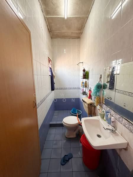 Rumah Teres 2 Tingkat untuk Dijual di Puchong (Selangor) - Chow Kok Toong - Bathroom - PropertyGuru.com.my
