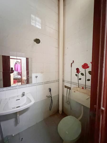 Rumah Teres 2 Tingkat untuk Dijual di Puchong (Selangor) - Chow Kok Toong - Bathroom - PropertyGuru.com.my