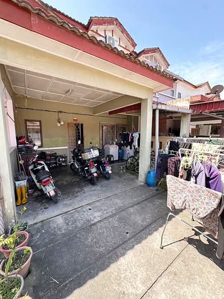 Rumah Teres 2 Tingkat untuk Dijual di Puchong (Selangor) - Chow Kok Toong - Exterior - PropertyGuru.com.my