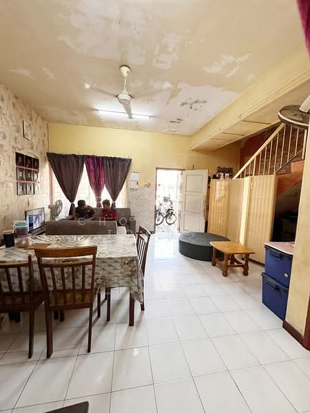 Rumah Teres 2 Tingkat untuk Dijual di Puchong (Selangor) - Chow Kok Toong - Living Room - PropertyGuru.com.my