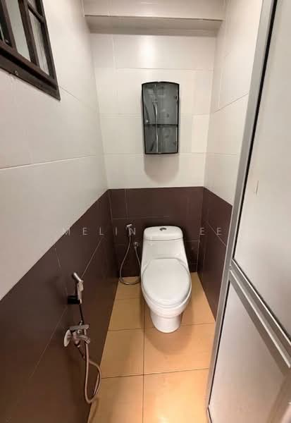 Rumah Teres 2 Tingkat untuk Dijual di Taman Sri Muhibbah (Kulai) - Melinda Ee - Bathroom - PropertyGuru.com.my