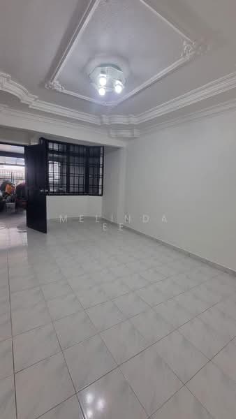 Rumah Teres 2 Tingkat untuk Dijual di Taman Sri Muhibbah (Kulai) - Melinda Ee - Living Room - PropertyGuru.com.my