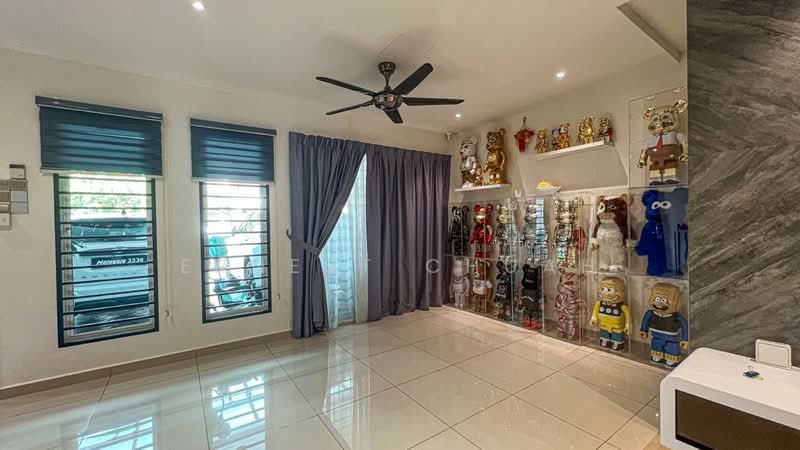 2-storey Terraced House for Sale in Bandar Sri Damansara (Selangor) - Ernest Chuah - Living Room - PropertyGuru.com.my