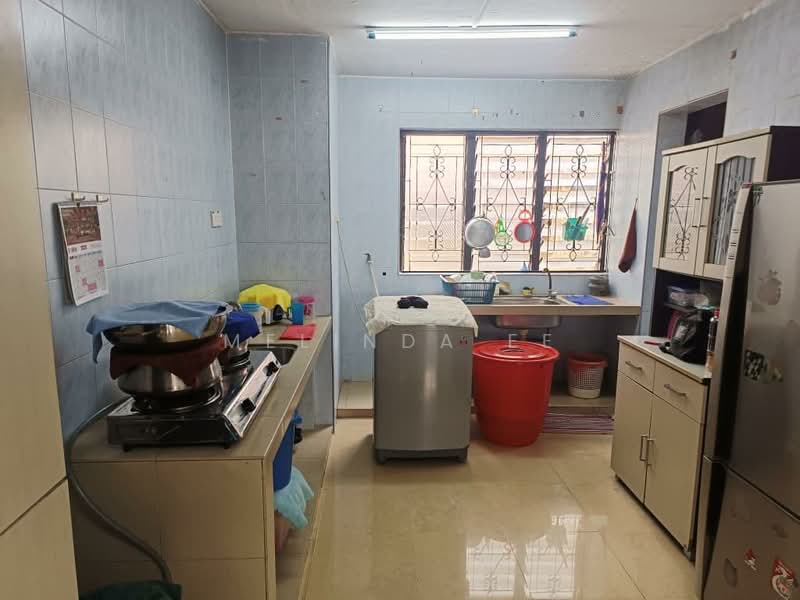 Rumah Flat untuk Dijual di Flat Taman Ungku Tun Aminah - Melinda Ee - Kitchen - PropertyGuru.com.my