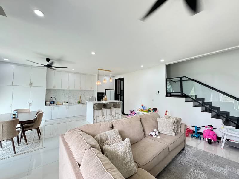 3-storey Terraced House for Sale in Denai Alam (Shah Alam) - Loharaj . - PropertyGuru.com.my