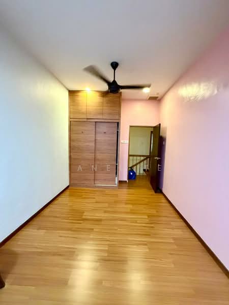 Rumah Teres 2 Tingkat untuk Dijual di Taman Kluang Barat (Kluang) - Shanel Tee - Bedroom - PropertyGuru.com.my