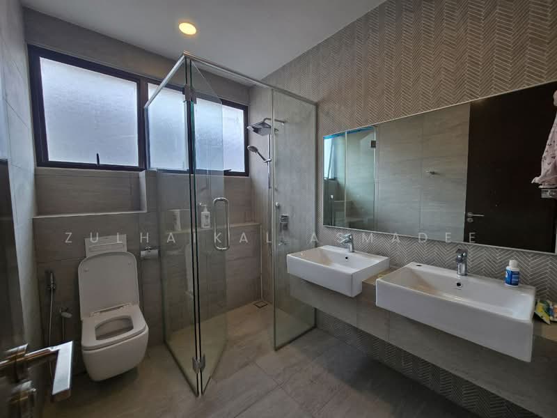 3-storey Terraced House for Sale in Cyberjaya (Selangor) - Zulhaikal Asmadee - Bathroom - PropertyGuru.com.my