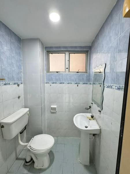 Pangsapuri untuk Dijual di Pangsapuri Persiaran Tanjung - Melinda Ee - Bathroom - PropertyGuru.com.my