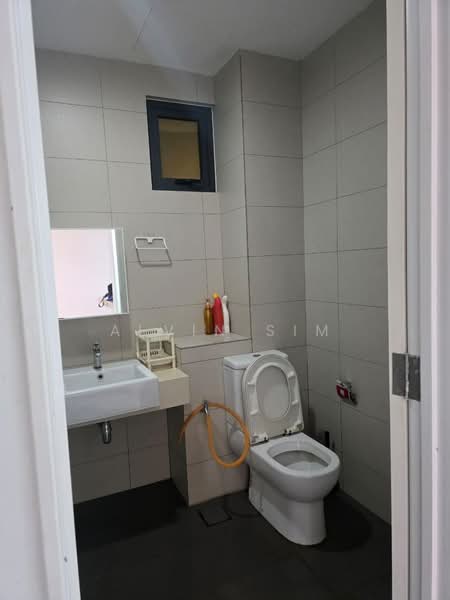 Servis Apartment untuk Disewa di Arte S - Alvin Sim - Bathroom - PropertyGuru.com.my