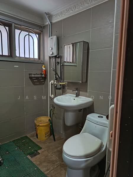 Kondominium untuk Dijual di Meadow Park I - Jasmine Wong - Bathroom - PropertyGuru.com.my