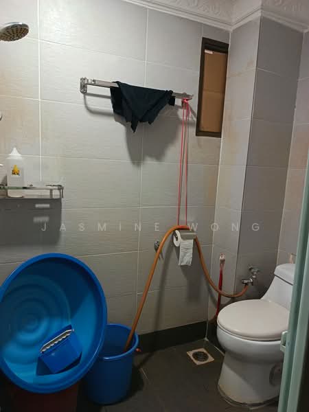 Kondominium untuk Dijual di Meadow Park I - Jasmine Wong - Bathroom - PropertyGuru.com.my