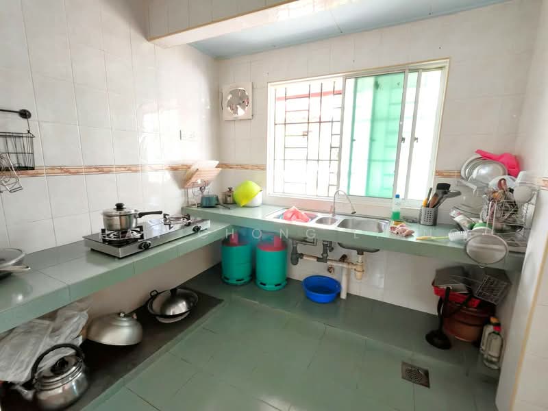 2.5-storey Terraced House for Sale in Taman Meranti Jaya (Puchong) - Chan Chong Liang - Kitchen - PropertyGuru.com.my