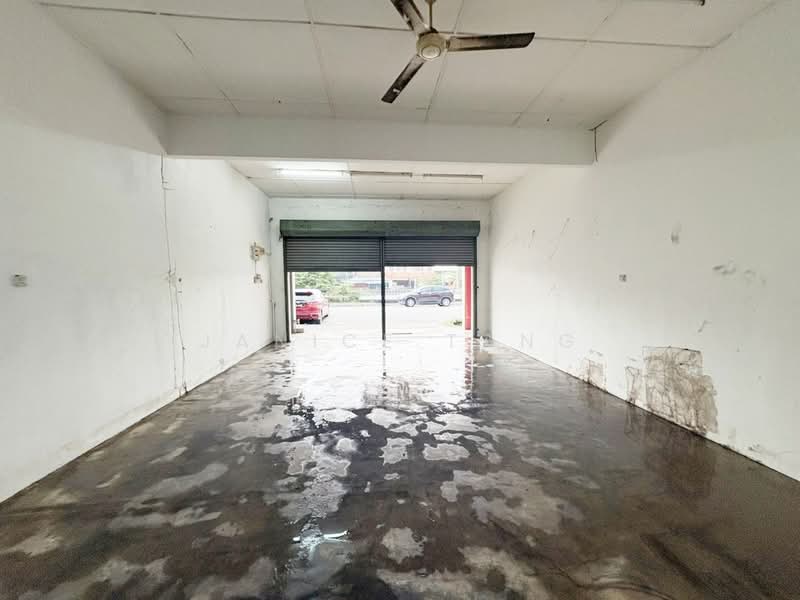 Shop for Rent in Kapar (Selangor) - Janice Tang - Interior - PropertyGuru.com.my