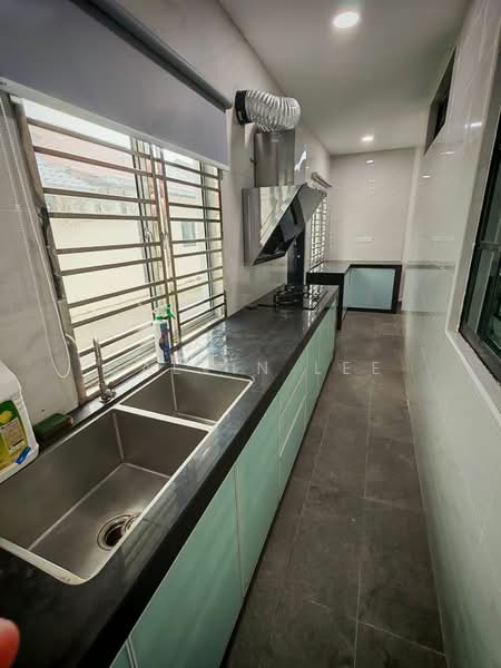 1-storey Terraced House for Rent in Taman Pelangi Indah (Ulu Tiram) - Calvin Lee - Kitchen - PropertyGuru.com.my