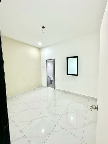 Rumah Teres 1 Tingkat untuk Dijual di Taman Johor Jaya (Johor Bahru) - Melinda Ee - PropertyGuru.com.my
