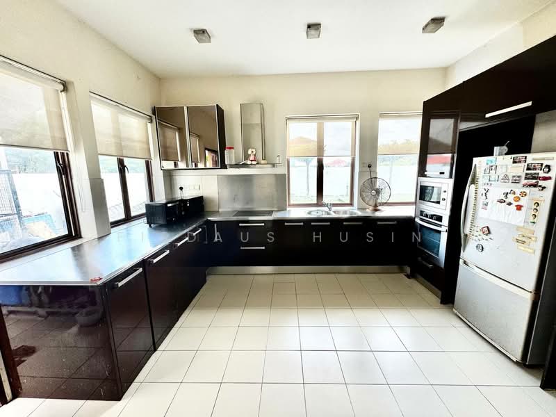 Rumah Banglo untuk Dijual di Bandar Seri Putra (Bangi) - Firdaus Husin - PropertyGuru.com.my