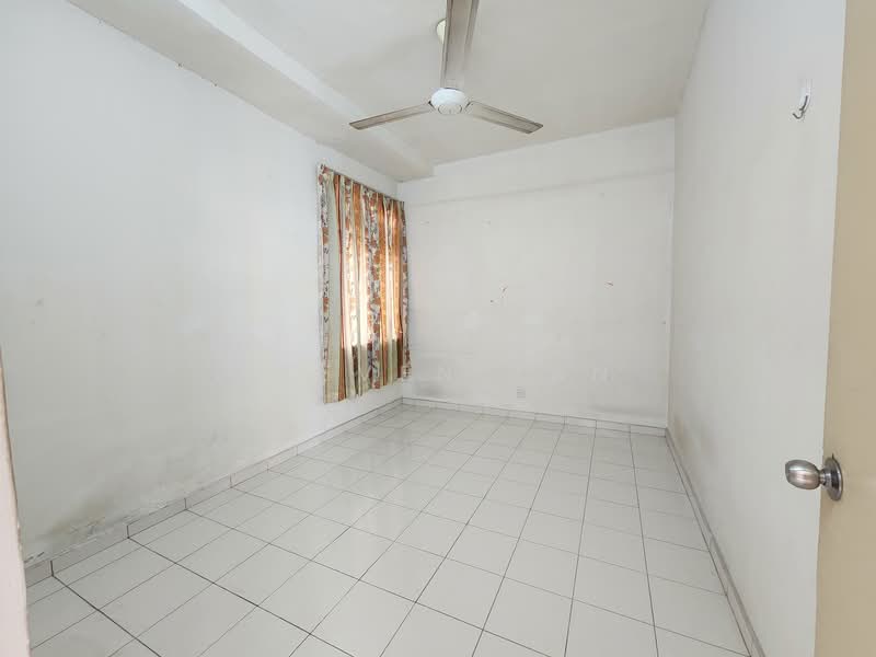 Apartment for Sale at Pangsapuri Lagoon Perdana - Steven Tan - Interior - PropertyGuru.com.my