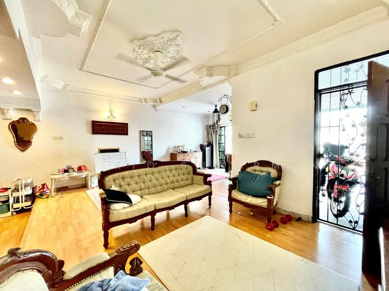 2-storey Terraced House for Sale in Taman Bukit Maluri (Kepong) - Thoriq Suparman - Living Room - PropertyGuru.com.my