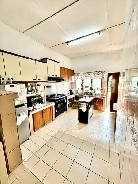 2-storey Terraced House for Sale in Taman Bukit Maluri (Kepong) - Thoriq Suparman - Kitchen - PropertyGuru.com.my