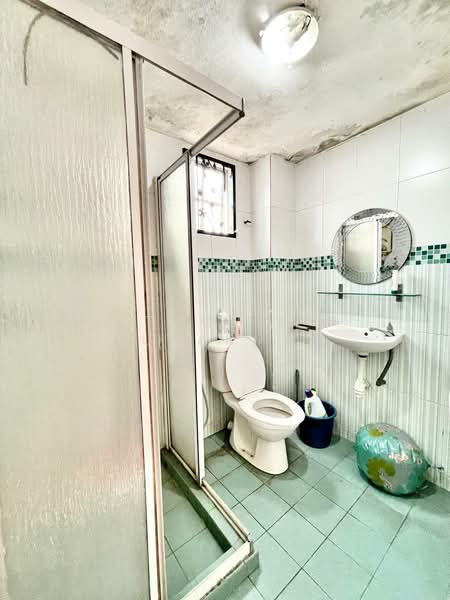 2-storey Terraced House for Sale in Taman Bukit Maluri (Kepong) - Thoriq Suparman - Bathroom - PropertyGuru.com.my