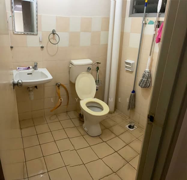 Apartment for Sale at Pangsapuri Jati Selatan - Janee Lo - Bathroom - PropertyGuru.com.my