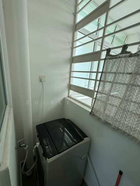 Kondominium untuk Dijual di Tropicana Bay Residences - Shirley Teh - Balcony - PropertyGuru.com.my