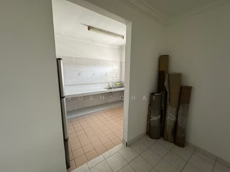 Pangsapuri untuk Disewa di Pangsapuri Kelana Impian - Josh Chai - Kitchen - PropertyGuru.com.my