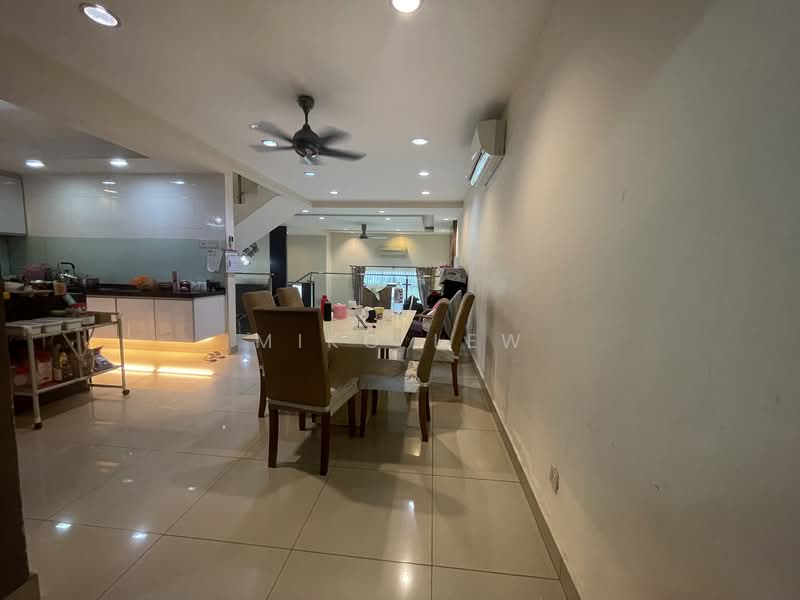 Rumah Teres 3 Tingkat untuk Dijual di Taman Bukit Prima (Cheras) - Miko Lew - Dining Room - PropertyGuru.com.my