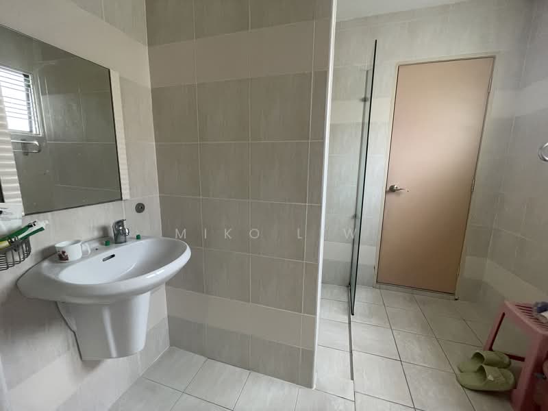 Rumah Teres 3 Tingkat untuk Dijual di Taman Bukit Prima (Cheras) - Miko Lew - PropertyGuru.com.my