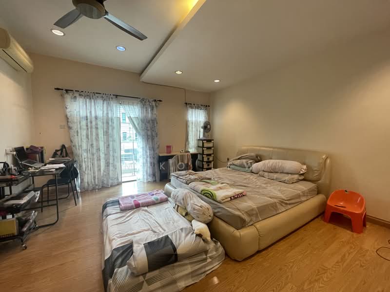 Rumah Teres 3 Tingkat untuk Dijual di Taman Bukit Prima (Cheras) - Miko Lew - PropertyGuru.com.my