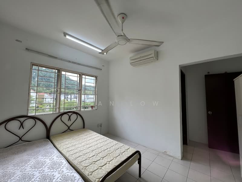 Condominium for Sale at Puncak Banyan - Ryan Low - Bedroom - PropertyGuru.com.my