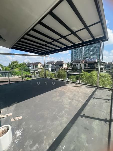 Rumah Berkembar untuk Dijual di Taman Sri Intan (Johor Bahru) - Fong Lik - Balcony - PropertyGuru.com.my