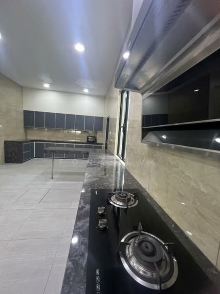 Rumah Berkembar untuk Dijual di Taman Sri Intan (Johor Bahru) - Fong Lik - Kitchen - PropertyGuru.com.my