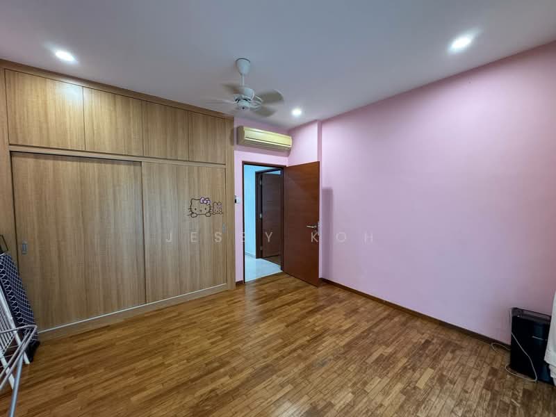 Apartment for Rent at Molek Pine 3 - Jessy Koh - Bedroom - PropertyGuru.com.my