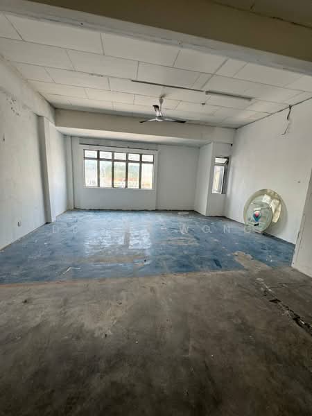 Shop for Rent in Taman Puncak Jalil (Seri Kembangan) - Denise Wong - Interior - PropertyGuru.com.my