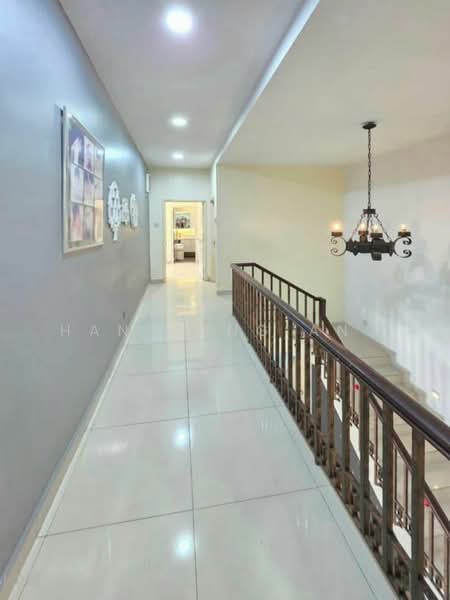 Semi-Detached House for Sale in Indahpura Industrial Park (Kulai) - Han Yong Ang - Corridor - PropertyGuru.com.my
