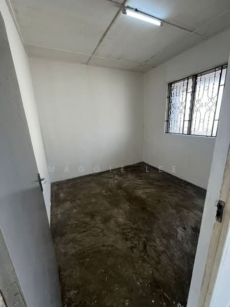 Flat for Rent at Flat Taman Ungku Tun Aminah - Maggie Lee - Interior - PropertyGuru.com.my