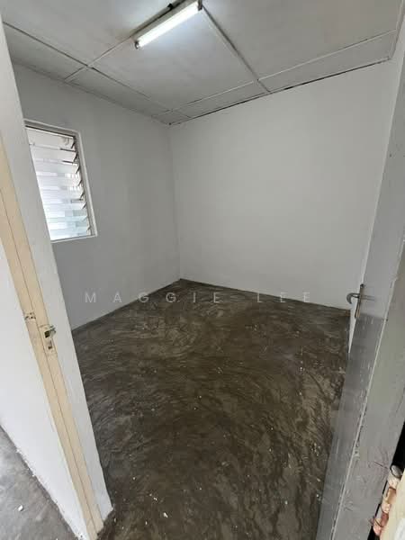 Flat for Rent at Flat Taman Ungku Tun Aminah - Maggie Lee - Interior - PropertyGuru.com.my