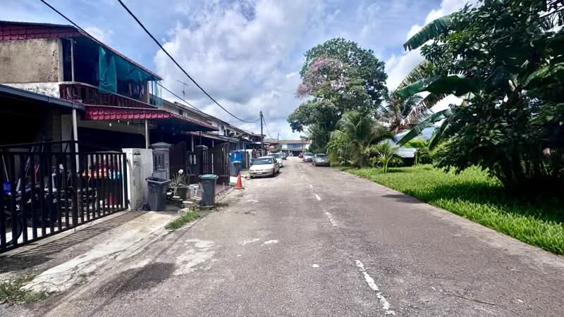 2-storey Terraced House for Sale in Taman Puteri Wangsa (Ulu Tiram) - Sausa Lee - Exterior - PropertyGuru.com.my