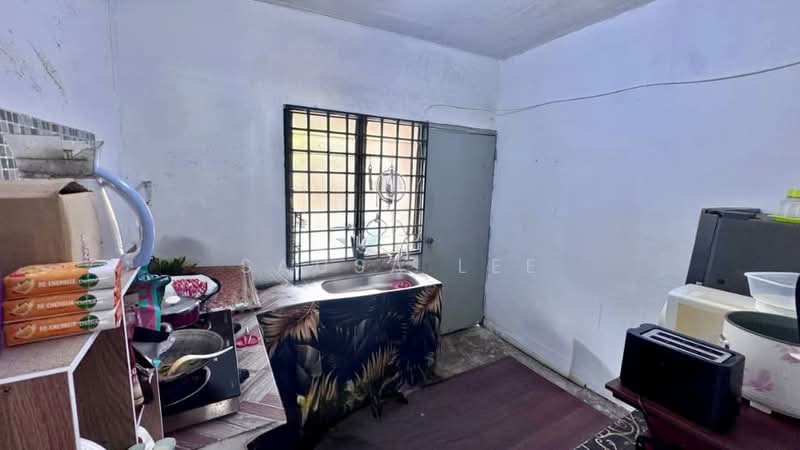 2-storey Terraced House for Sale in Taman Puteri Wangsa (Ulu Tiram) - Sausa Lee - Kitchen - PropertyGuru.com.my