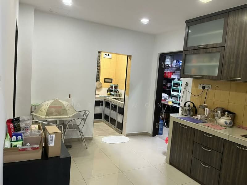 1.5-storey Terraced House for Sale in Tebrau (Johor) - Karen Wong - Kitchen - PropertyGuru.com.my