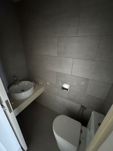 Servis Apartment untuk Dijual di Arte Mont Kiara - John Khaw - Bathroom - PropertyGuru.com.my