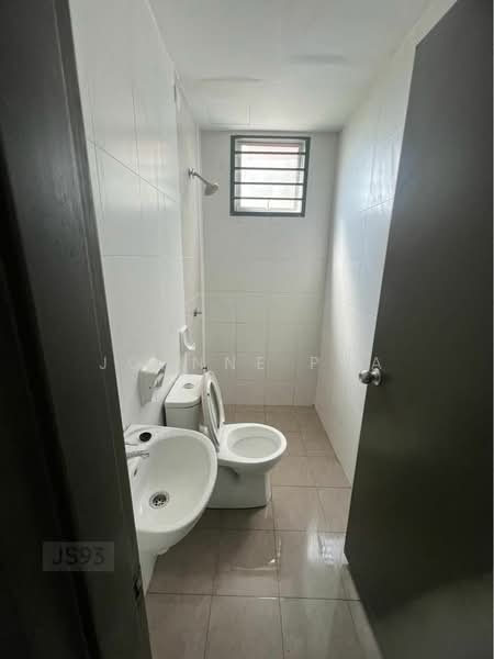 Pangsapuri untuk Dijual di Orchis Apartment - Joanne Pua - Bathroom - PropertyGuru.com.my
